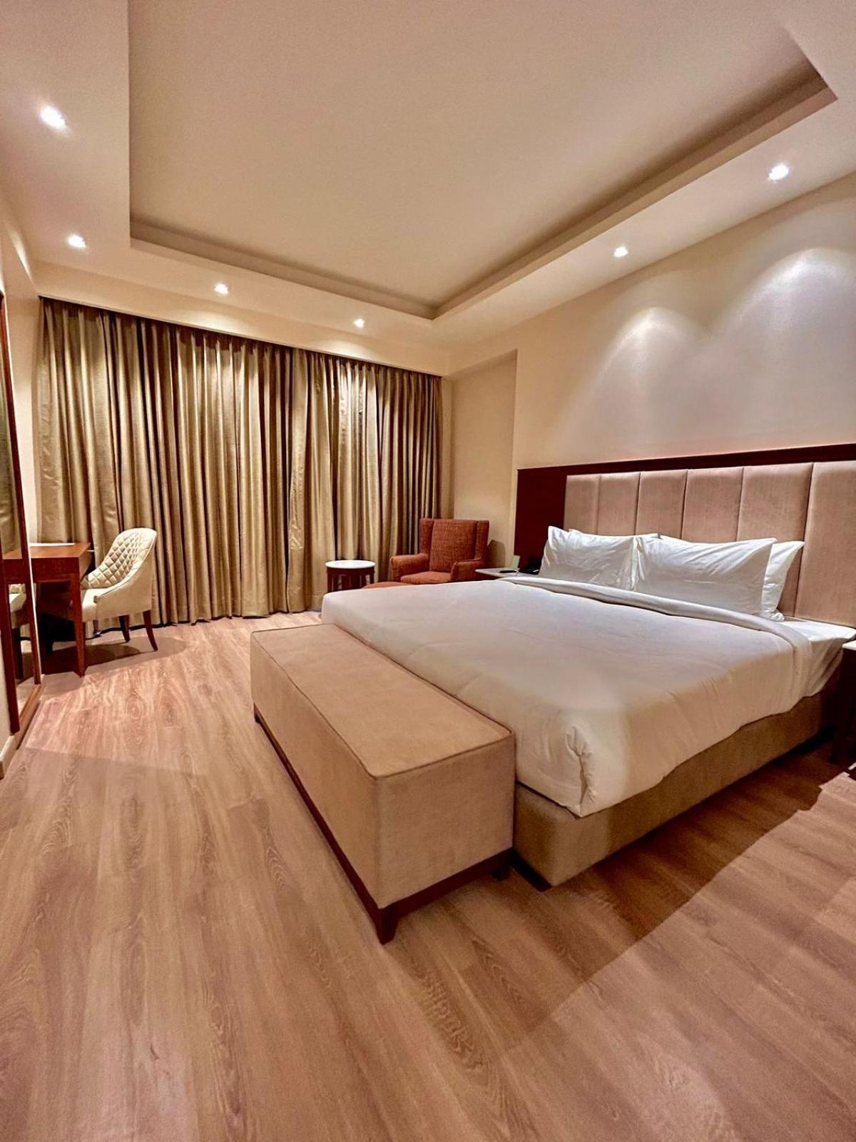 Best Western Plus 阿姆利则 外观 照片